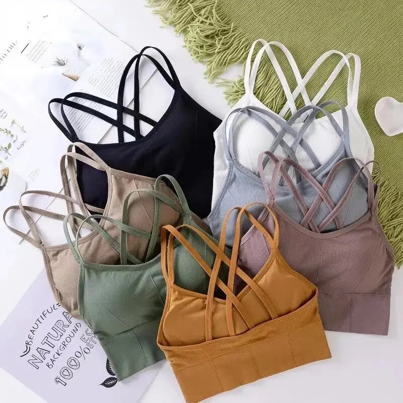 Beautiful fitness tops breathable comfortable and soft