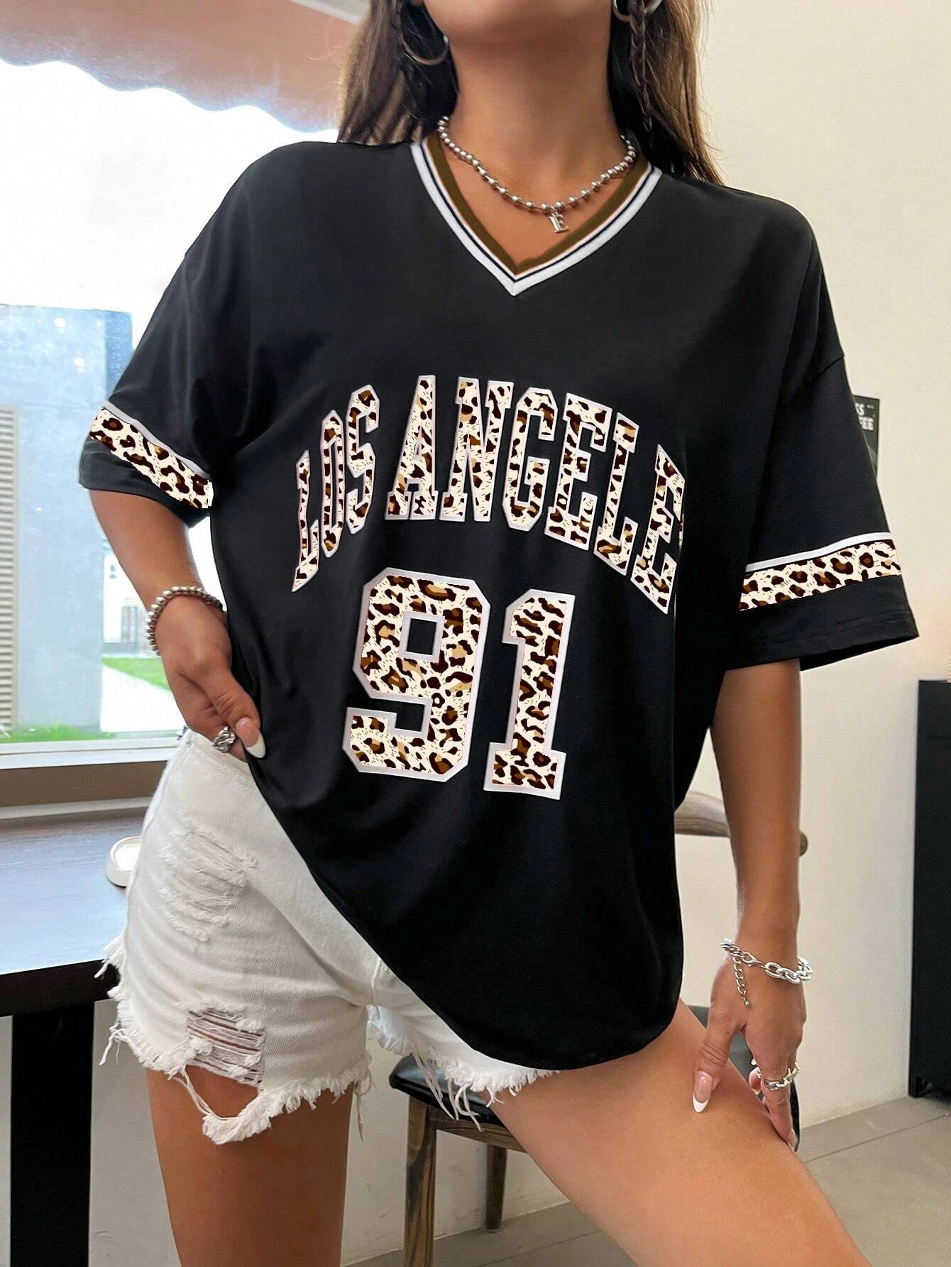 Women's T-shirt No.91 Leopard Print V-neck T-shirt Loose And Fashionable Sports Short Sleeved Spring And Summer Casual Top Tee