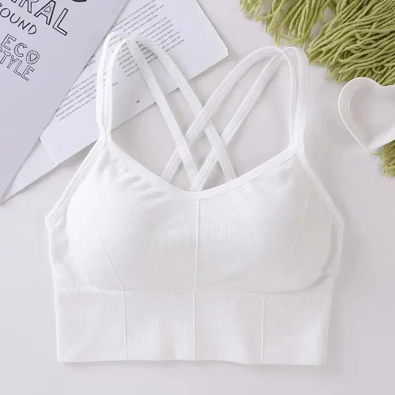 Beautiful fitness tops breathable comfortable and soft