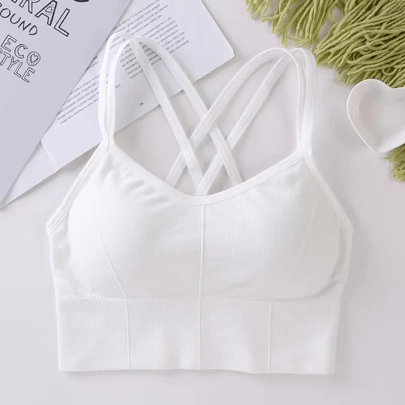 Beautiful fitness tops breathable comfortable and soft